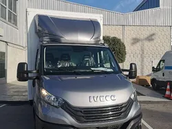Gris Nuevo 2025 Iveco Daily Berlina | 42.550 €