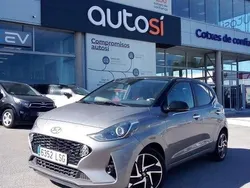 Gris Usado 2021 Hyundai i10 Utilitario | 14.490 € (Precio justo)
