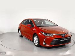 Rojo Usado 2021 Toyota Corolla Active Berlina | 23.300 € (Precio justo)