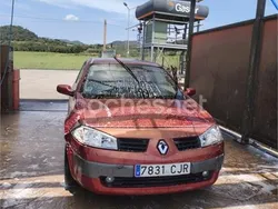 Rojo Usado 2003 Renault Mégane II Dynamique Berlina | 1890 € (Buen precio)