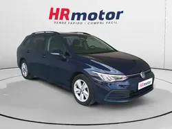 Azul Usado 2021 VW Golf VIII Life Familiar | 17.090 € (Precio justo)