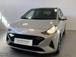 Gris Usado 2024 Hyundai i10 Utilitario | 19.990 €