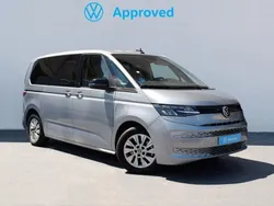 Gris Usado 2024 VW Multivan Monovolumen | 50.200 € (Un poco caro)