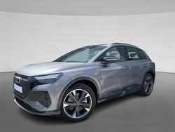 Gris Usado 2024 Audi Q4 e-tron Sport SUV | 32.690 €