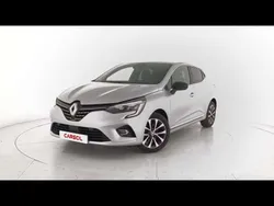 Gris Usado 2023 Renault Clio V Techno Utilitario | 18.225 € (Precio justo)