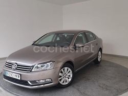 Marrón Usado 2012 VW Passat Highline Berlina | 8900 € (Buen precio)