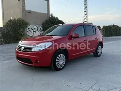 Rojo Usado 2010 Dacia Sandero Lauréate Utilitario | 3600 €
