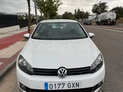 Blanco Usado 2010 VW Golf VI Advance Berlina | 8999 € (Precio justo)