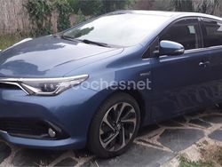 Azul Usado 2015 Toyota Auris Hybrid Berlina | 14.500 € (Un poco caro)