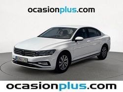 Blanco Usado 2022 VW Passat Business Berlina | 22.091 € (Precio justo)