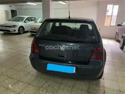Gris / plata Usado 2001 VW Golf IV Highline Berlina | 2800 € (Precio justo)