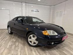 Azul Usado 2005 Hyundai Coupé Coupe | 5300 €