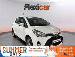 Blanco Usado 2016 Toyota Yaris Active Utilitario | 9290 € (Buen precio)