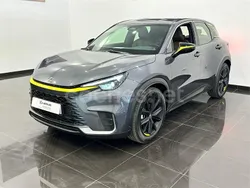 Gris / plata Nuevo 2025 Lexus LBX SUV | 38.900 € (Un poco caro)