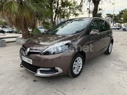 Marrón Usado 2014 Renault Scénic III Dynamique Monovolumen | 6990 € (Precio justo)
