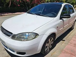 Usado 2006 Chevrolet Lacetti SE | 2490 €