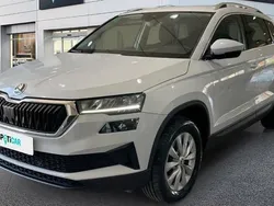 Blanco Usado 2022 Skoda Karoq Ambition SUV | 23.900 € (Precio justo)