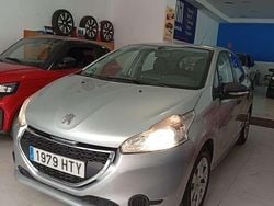 Gris Usado 2013 Peugeot 208 Access Utilitario | 5900 € (Precio justo)