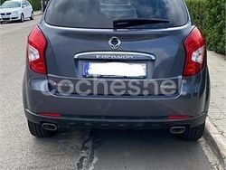 Gris / plata Usado 2015 Ssangyong (KGM) Korando Premium Plus SUV | 12.600 €