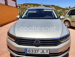 Gris / plata Usado 2016 VW Passat Advance Berlina | 9890 € (Buen precio)