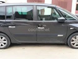 Negro Usado 2012 Renault Grand Espace Monovolumen | 3100 €