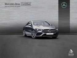 Gris / plateado Usado 2022 Mercedes CLA200 AMG line Berlina | 31.900 € (Un poco caro)