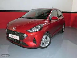 Rojo Usado 2021 Hyundai i10 Utilitario | 13.550 € (Un poco caro)