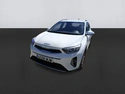 Blanco Usado 2023 Kia Stonic SUV | 15.400 € (Precio justo)
