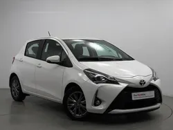 Blanco Usado 2020 Toyota Yaris Hybrid Active Berlina | 17.290 € (Precio justo)