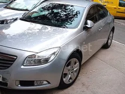Gris / plata Usado 2009 Opel Insignia Edition Berlina | 5800 € (Caro)
