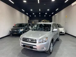 Gris / plata Usado 2009 Toyota RAV4 Executive SUV | 12.200 € (Precio justo)