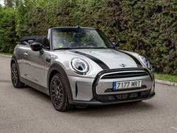 Plateado Usado 2024 Mini Cooper Cabriolet Favoured Descapotable | 31.950 €