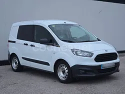 Blanco Usado 2015 Ford Tourneo Courier Trend Monovolumen | 9900 € (Buen precio)