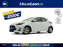 Blanco Usado 2021 Toyota Yaris Hybrid Active Berlina | 15.985 € (Buen precio)
