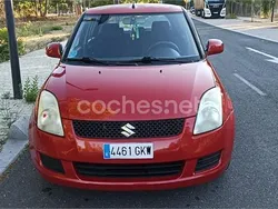 Rojo Usado 2009 Suzuki Swift GLX Berlina | 5000 € (Un poco caro)