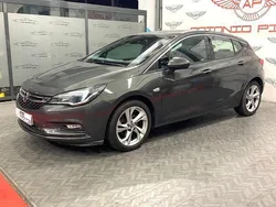 Gris / plata Usado 2017 Opel Astra Dynamic Berlina | 11.900 € (Un poco caro)