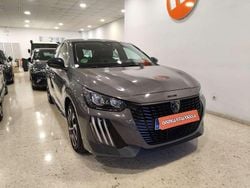 Gris Usado 2024 Peugeot 208 Active Utilitario | 14.699 € (Precio justo)