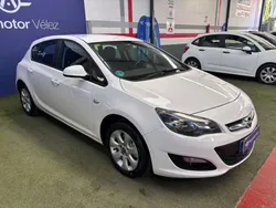 Blanco Usado 2016 Opel Astra Selective Familiar | 9500 € (Precio justo)