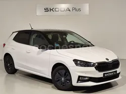 Blanco Usado 2024 Skoda Fabia Selection Berlina | 20.900 € (Caro)