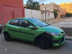 Verde Usado 2009 Mazda 2 Active Berlina | 3000 € (Super precio)