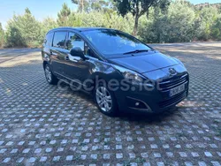 Azul Usado 2016 Peugeot 5008 Active Monovolumen | 12.200 € (Un poco caro)
