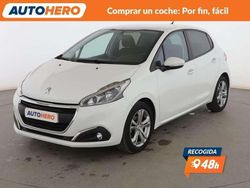 Blanco Usado 2015 Peugeot 208 Active Utilitario | 7299 € (Precio justo)