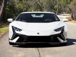 Blanco Nuevo 2024 Lamborghini Huracán Coupe | 329.800 € (Precio justo)