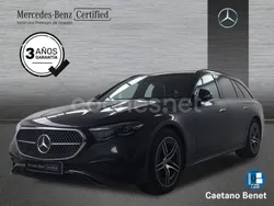 Gris / plata Usado 2024 Mercedes E300 Familiar | 61.900 € (Buen precio)