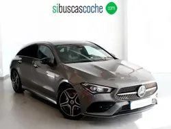 Gris/plata Usado 2019 Mercedes CLA200 Shooting Brake AMG line Familiar | 28.990 €