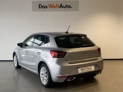 Gris plata Usado 2024 Seat Ibiza FR | 20.490 € (Un poco caro)