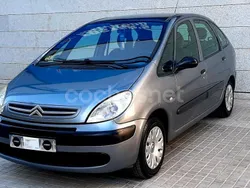 Gris / plata Usado 2010 Citroën Xsara Picasso Monovolumen | 5990 € (Precio justo)