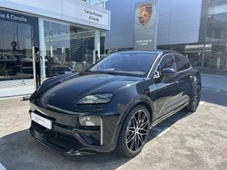 Negro Nuevo 2025 Porsche Macan Turbo SUV | 129.700 €