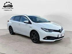 Blanco Usado 2018 Toyota Auris Touring Sports Advance Familiar | 12.750 € (Precio justo)