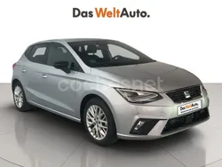 Gris plata Usado 2024 Seat Ibiza FR Berlina | 17.900 € (Precio justo)